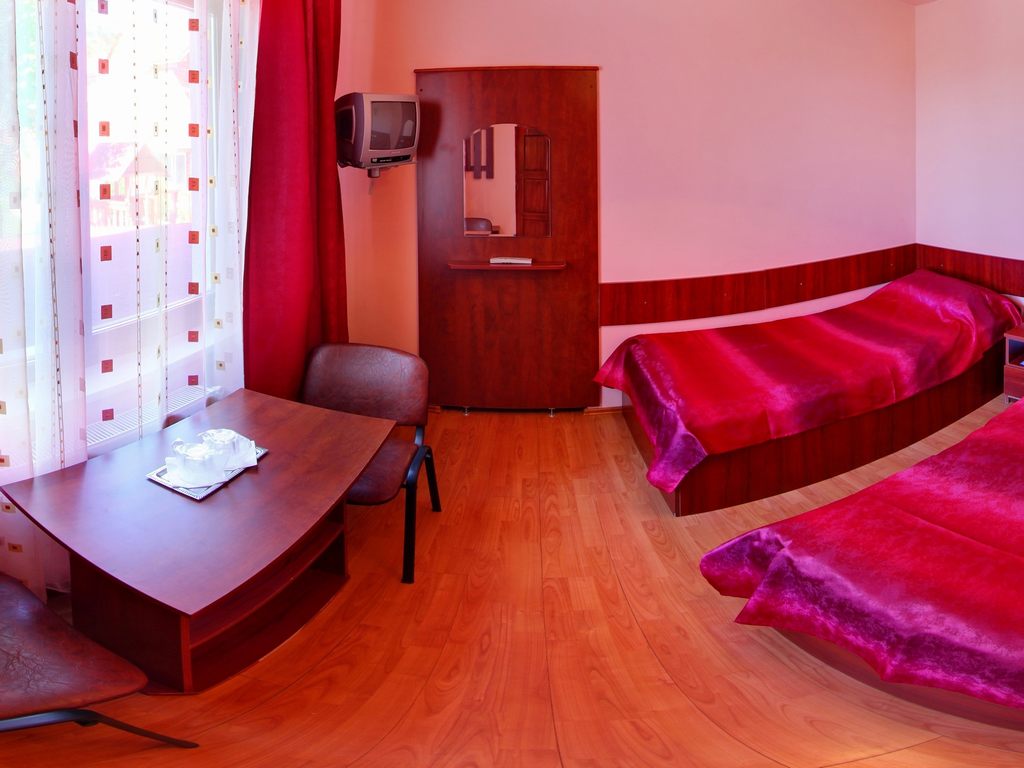 Cazare in oradea - PENSIUNEA CASA POROJAN - Baile 1 Mai