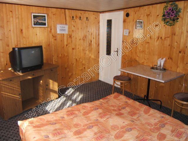 Cazare in oradea - PESIUNEA CASA MOV - Oradea